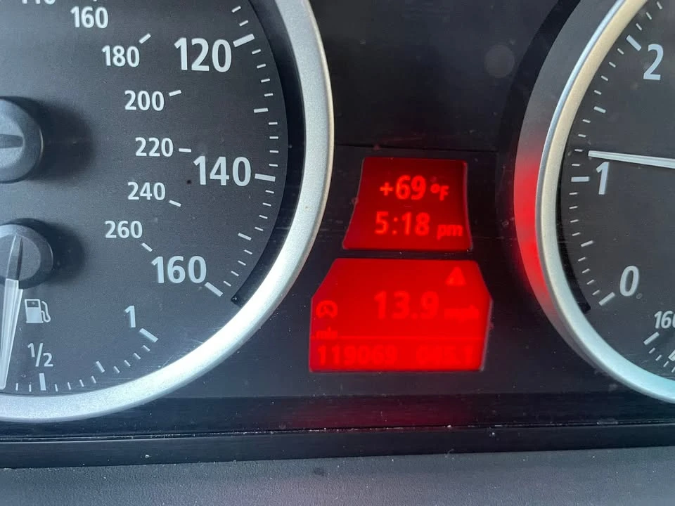 2005 BMW E63/E64 645Ci & 650i - Image 10 of 13