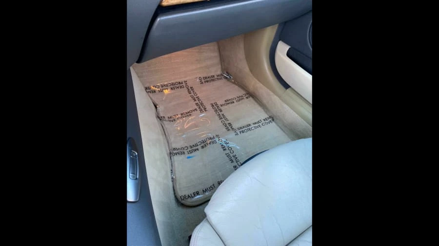 2005 BMW E63/E64 645Ci & 650i - Image 7 of 19