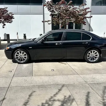 2005 BMW 7 Series 745Li Sedan 4D