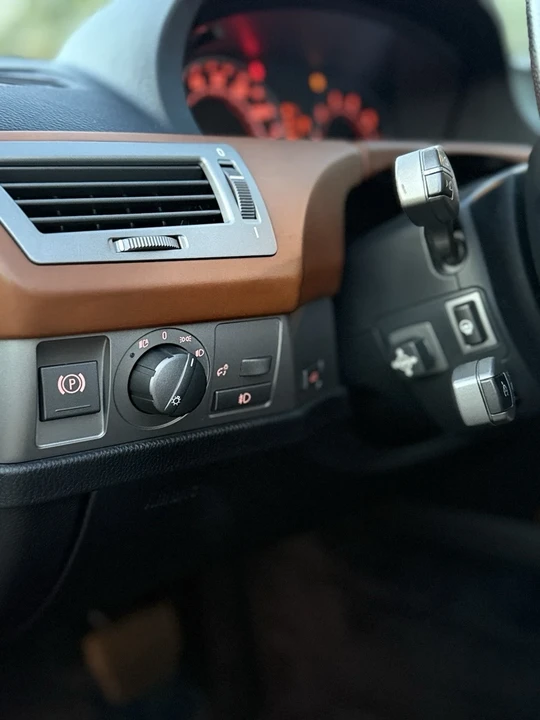 2005 BMW E65/E66 7 Series - Image 18 of 21