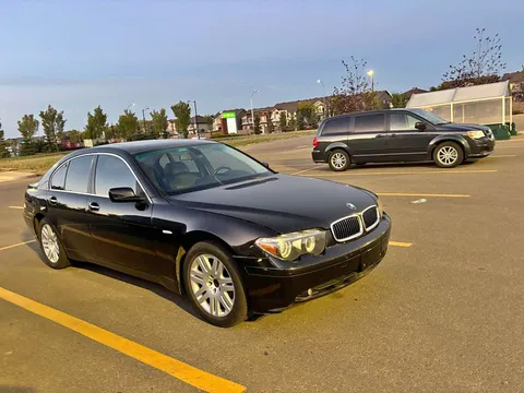 2005 BMW 745i