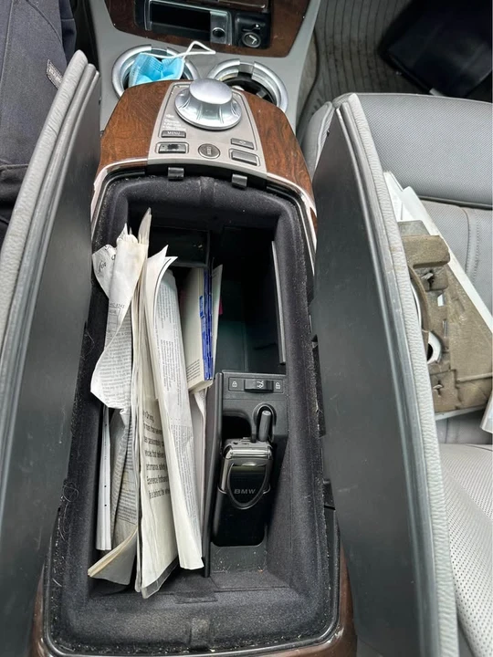 2005 BMW E65/E66 7 Series - Image 7 of 11