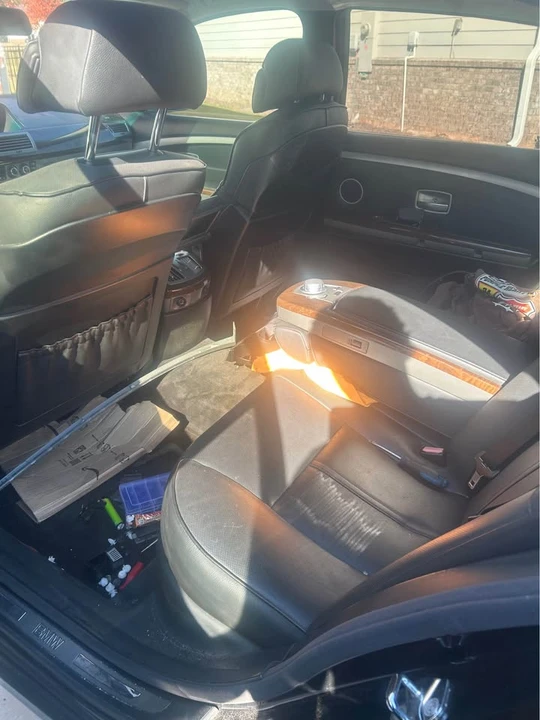 2005 BMW E65/E66 750i & 760i Sedan - Image 6 of 6
