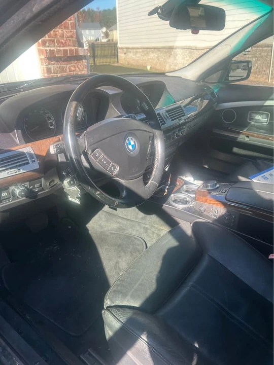 2005 BMW E65/E66 750i & 760i Sedan - Image 5 of 6