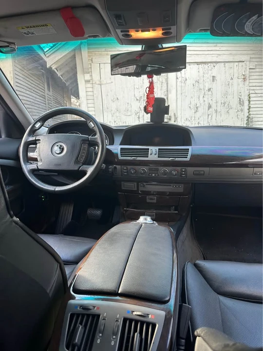 2005 BMW E65/E66 750i & 760i Sedan - Image 17 of 19