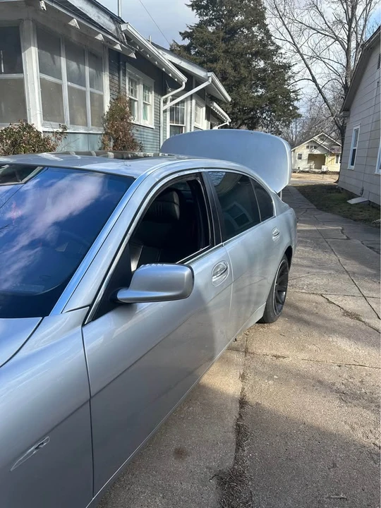 2005 BMW E65/E66 750i & 760i Sedan - Image 2 of 19