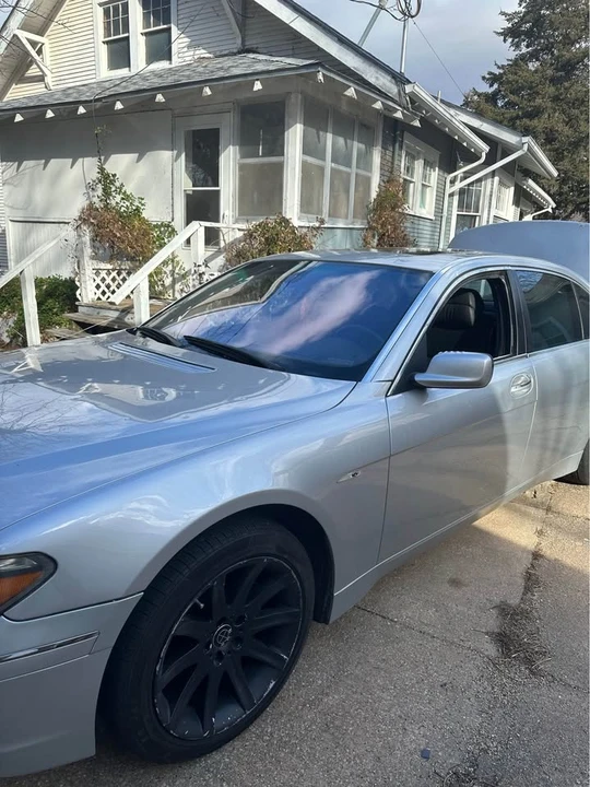 2005 BMW E65/E66 750i & 760i Sedan - Image 3 of 19