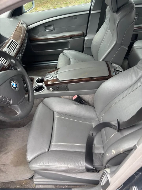 2005 BMW E65/E66 750i & 760i Sedan - Image 7 of 11