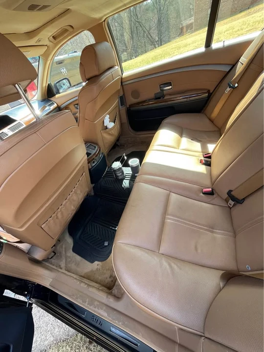 2005 BMW E65/E66 750i & 760i Sedan - Image 3 of 3