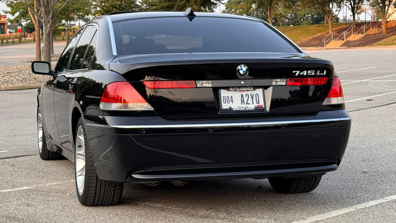 2005 BMW E65/E66 7 Series - Image 17 of 31