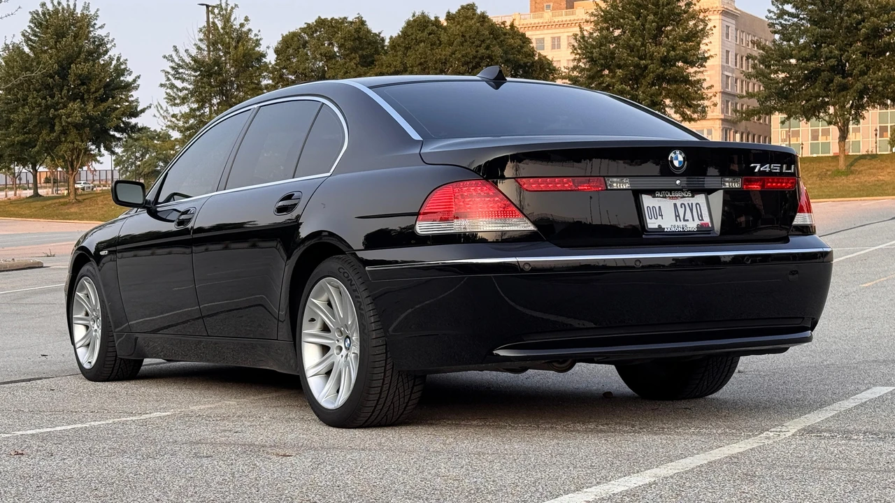 2005 BMW E65/E66 7 Series - Image 16 of 31