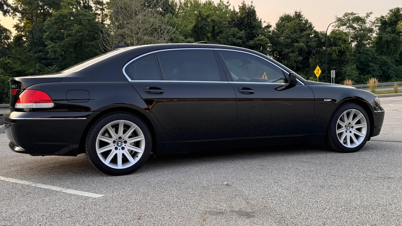 2005 BMW E65/E66 7 Series - Image 18 of 31