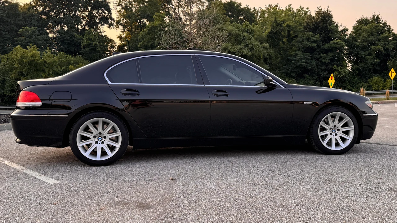 2005 BMW E65/E66 7 Series - Image 19 of 31