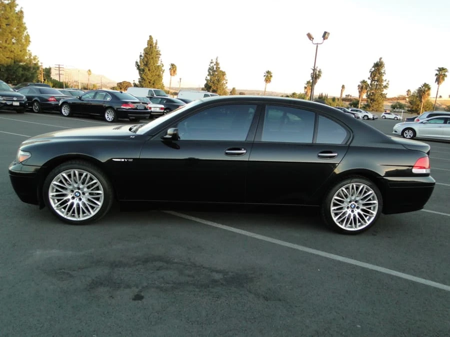 2005 BMW E65/E66 750i & 760i Sedan - Image 2 of 6
