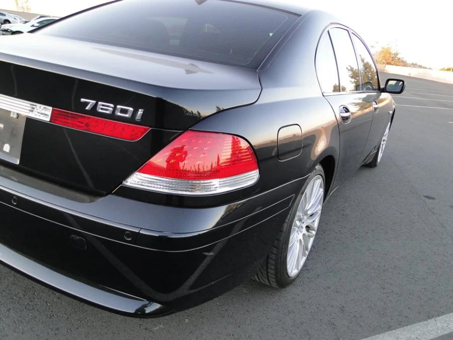 2005 BMW E65/E66 750i & 760i Sedan - Image 4 of 6