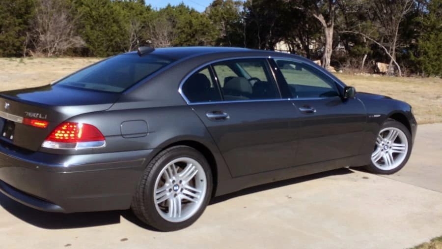 2005 BMW E65/E66 750i & 760i Sedan - Image 3 of 7