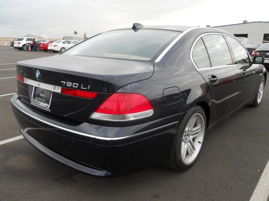 2005 BMW E65/E66 750i & 760i Sedan - Image 2 of 4