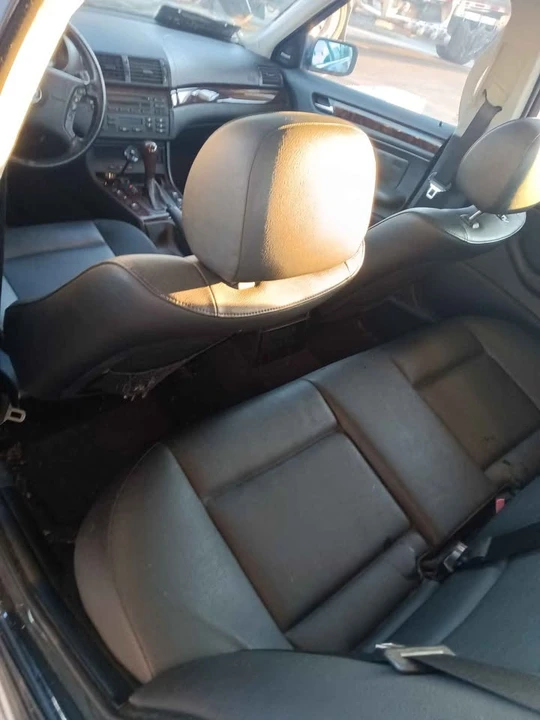 2005 BMW E46 330i & 330Ci - Image 8 of 11