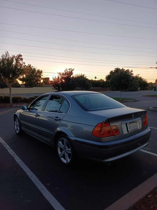 2005 BMW E46 330i & 330Ci - Image 4 of 11
