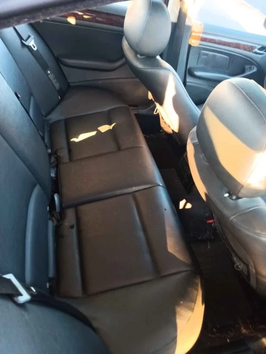 2005 BMW E46 330i & 330Ci - Image 7 of 11