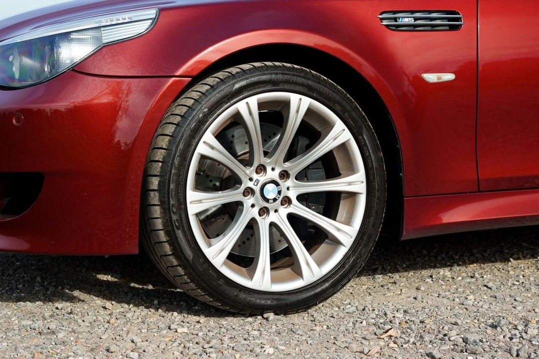 2005 BMW E60 M5 - Image 13 of 30