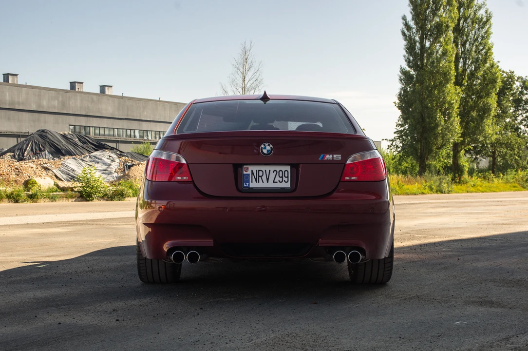 2005 BMW E60 M5 - Image 13 of 31
