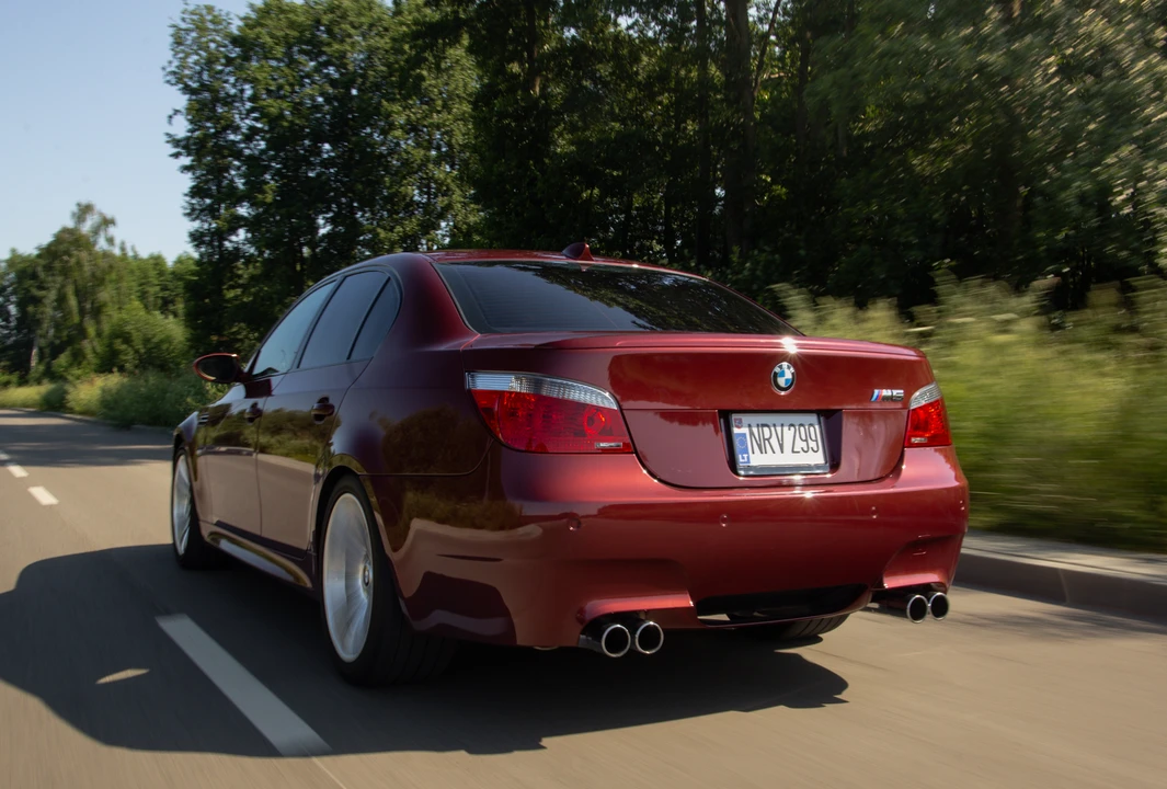 2005 BMW E60 M5 - Image 12 of 31