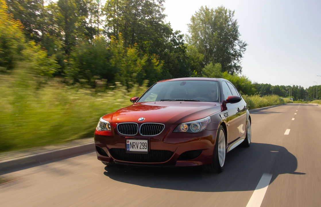 2005 BMW E60 M5 - Image 11 of 31