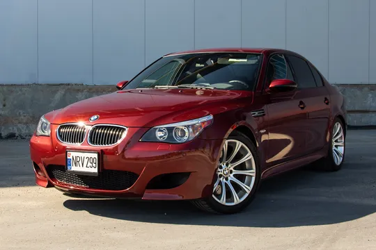 2005 BMW M5