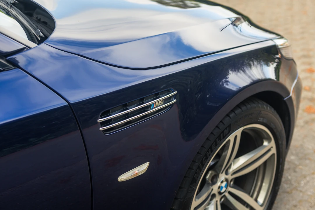 2005 BMW E60 M5 - Image 15 of 31