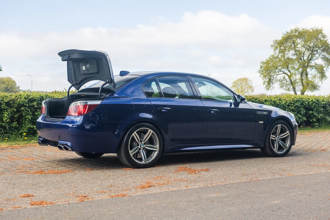 2005 BMW E60 M5 - Image 14 of 31