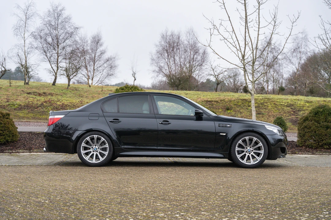 2005 BMW E60 M5 - Image 25 of 31