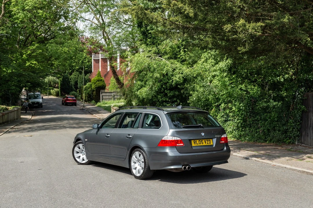 2005 BMW E61 545i & 550i Touring - Image 8 of 30