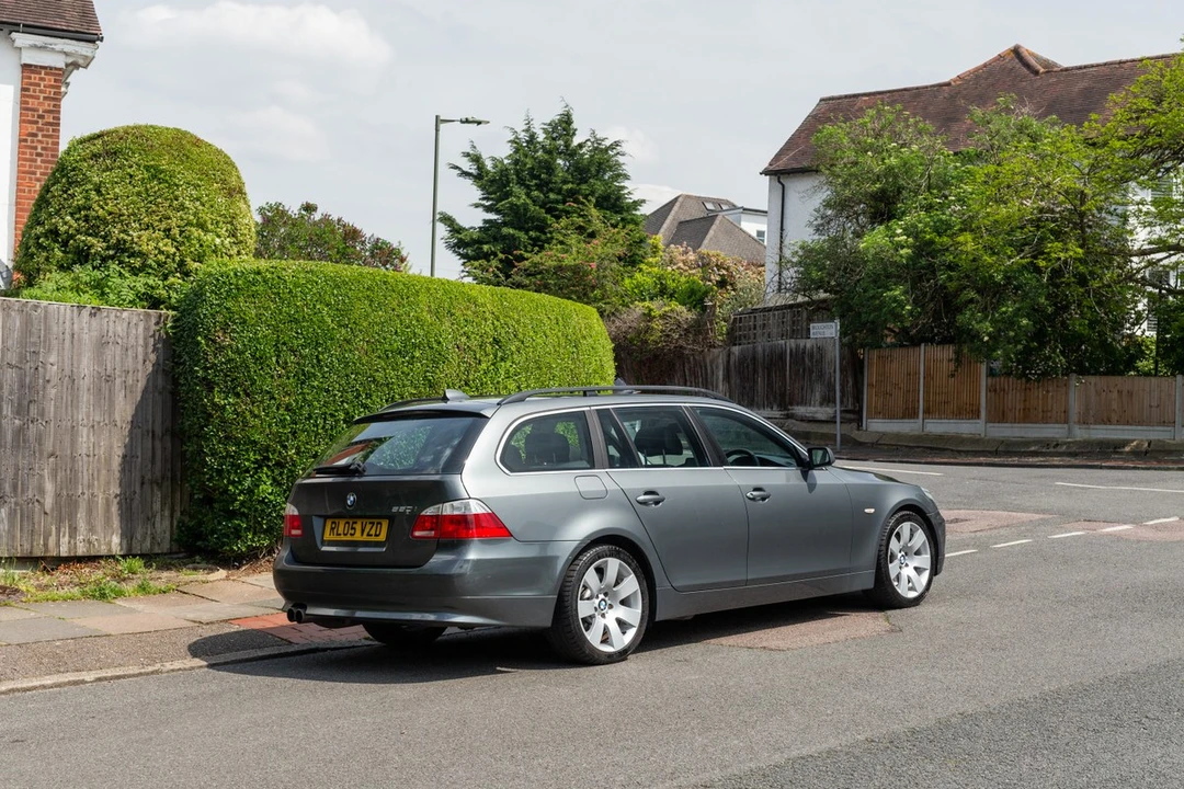 2005 BMW E61 545i & 550i Touring - Image 12 of 30