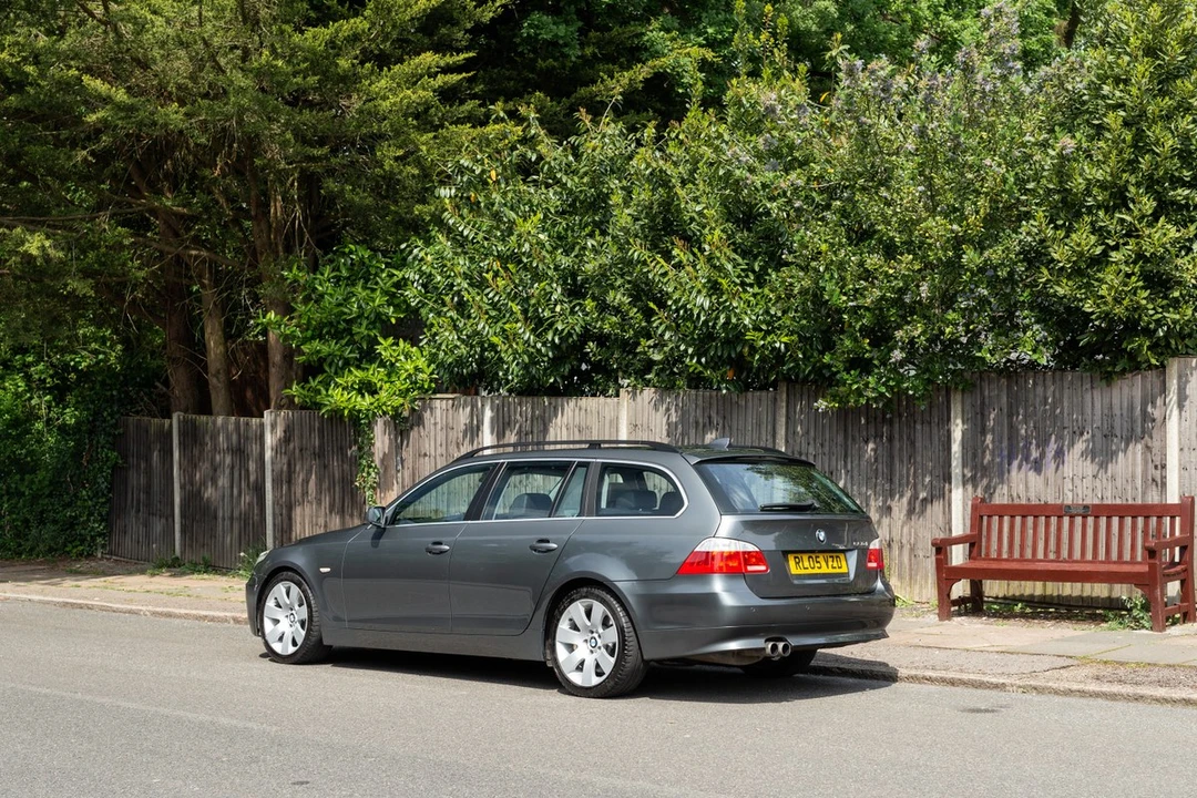2005 BMW E61 545i & 550i Touring - Image 15 of 30