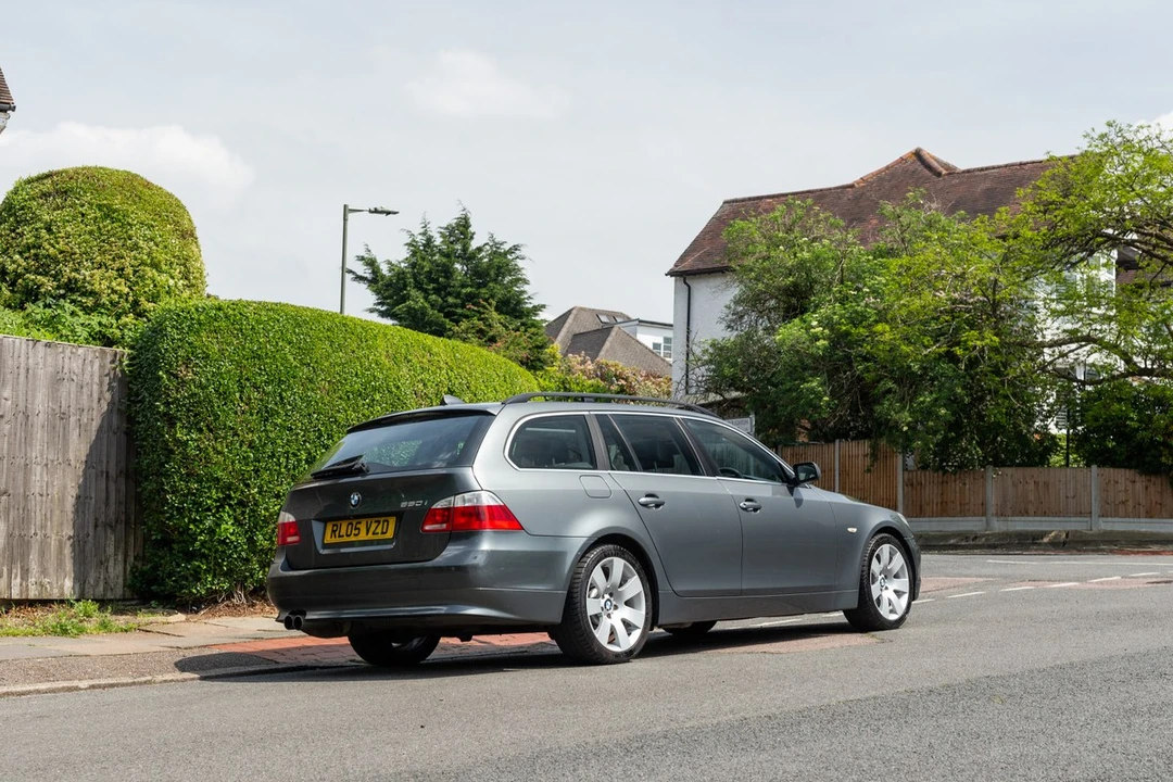 2005 BMW E61 545i & 550i Touring - Image 13 of 30