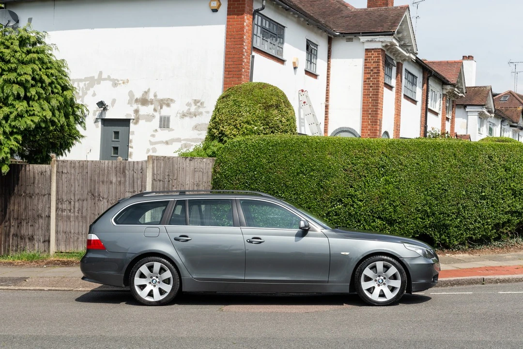 2005 BMW E61 545i & 550i Touring - Image 10 of 30