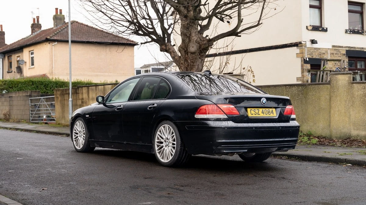 2005 BMW E65/E66 750i & 760i Sedan - Image 10 of 30