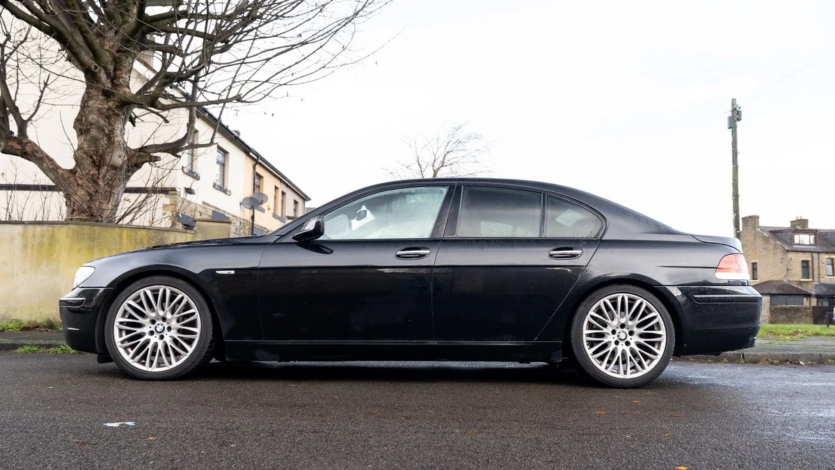 2005 BMW E65/E66 750i & 760i Sedan - Image 7 of 30