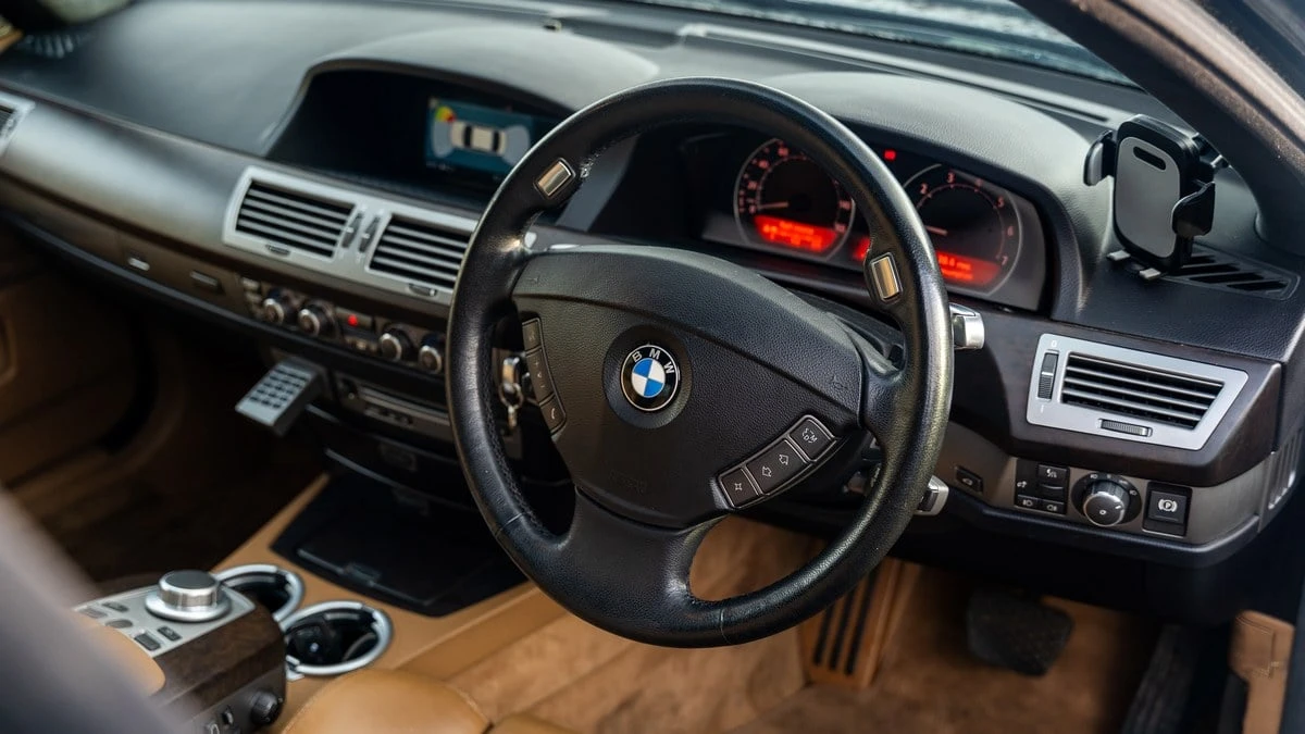 2005 BMW E65/E66 750i & 760i Sedan - Image 22 of 30