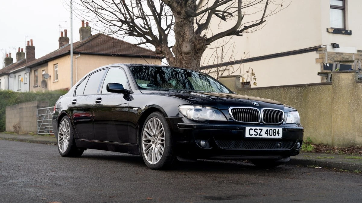 2005 BMW E65/E66 750i & 760i Sedan - Image 2 of 30