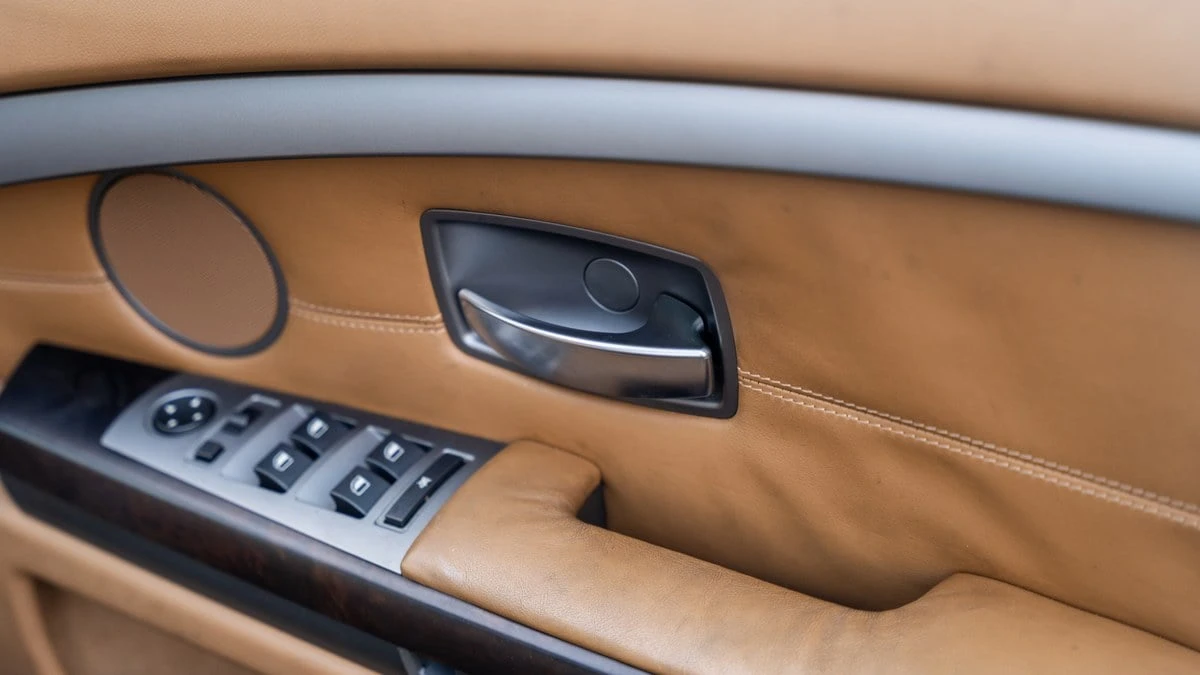 2005 BMW E65/E66 750i & 760i Sedan - Image 20 of 30