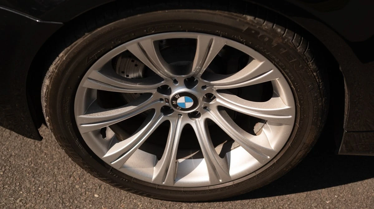 2005 BMW E60 M5 - Image 28 of 30