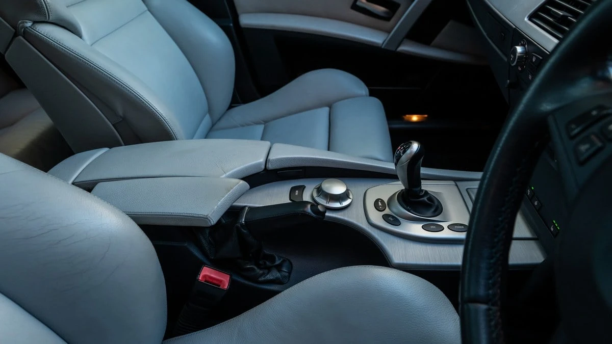 2005 BMW E60 M5 - Image 24 of 30