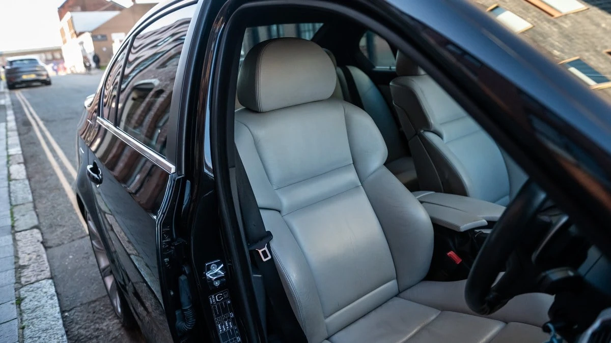 2005 BMW E60 M5 - Image 17 of 30