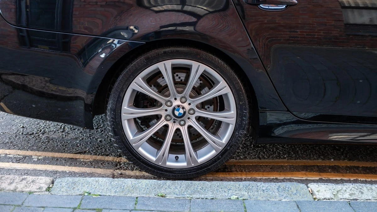 2005 BMW E60 M5 - Image 11 of 30