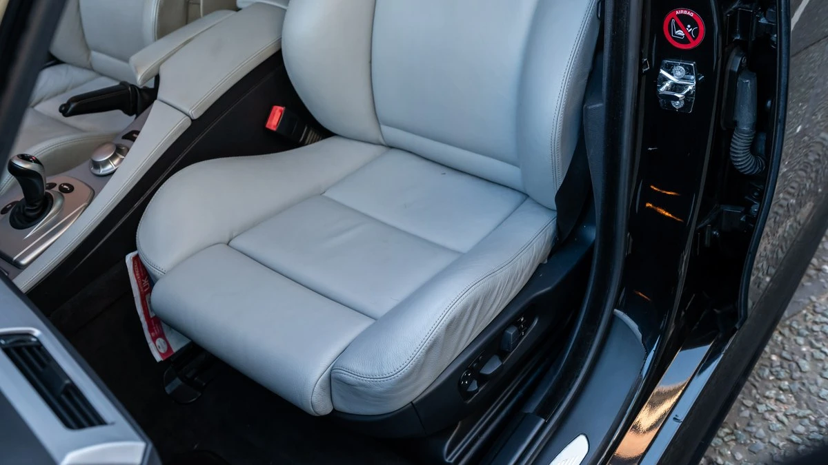 2005 BMW E60 M5 - Image 28 of 30