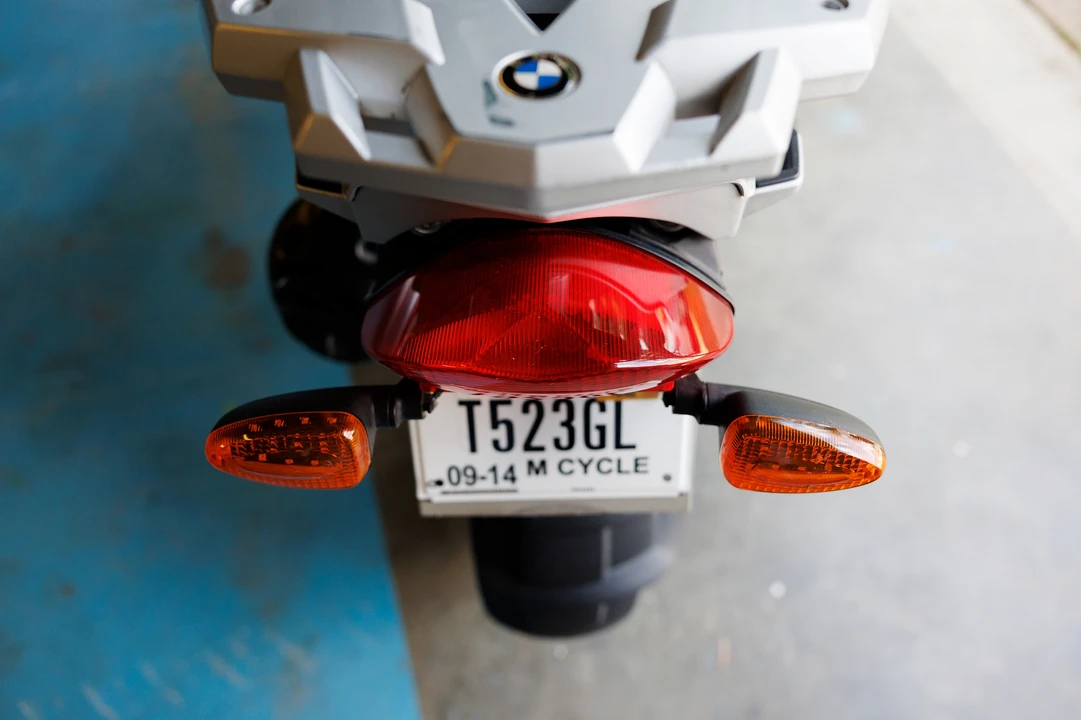 2005 BMW R1100 & R1150 & R1200 & R1250 & R1300 - Image 23 of 31