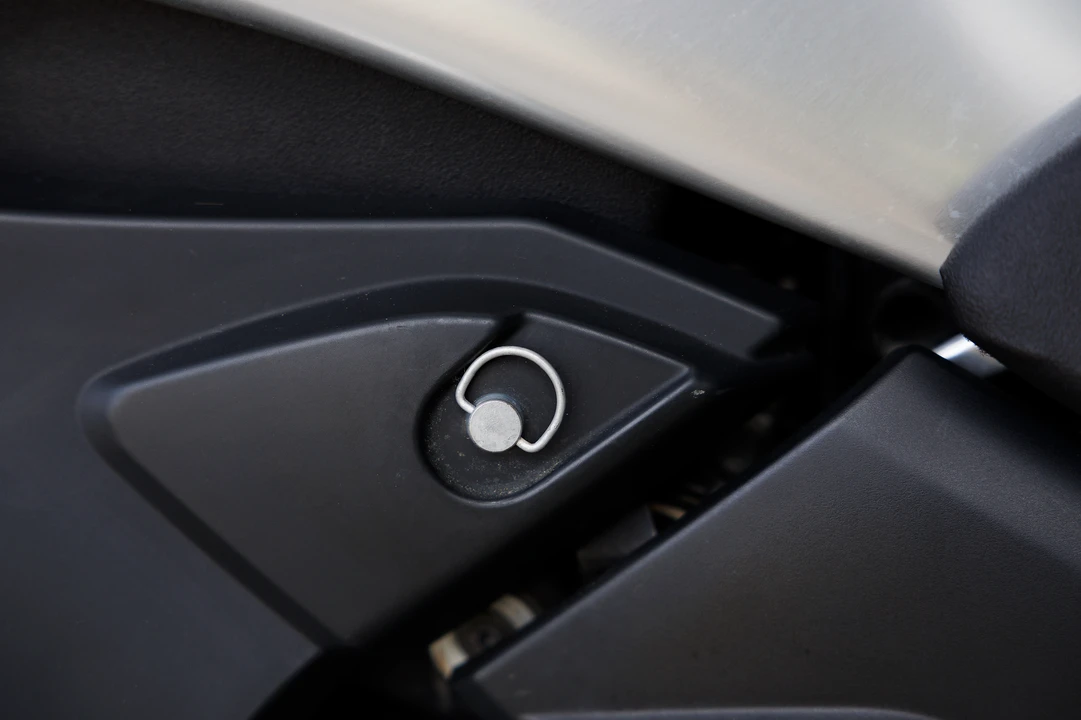 2005 BMW R1100 & R1150 & R1200 & R1250 & R1300 - Image 12 of 31