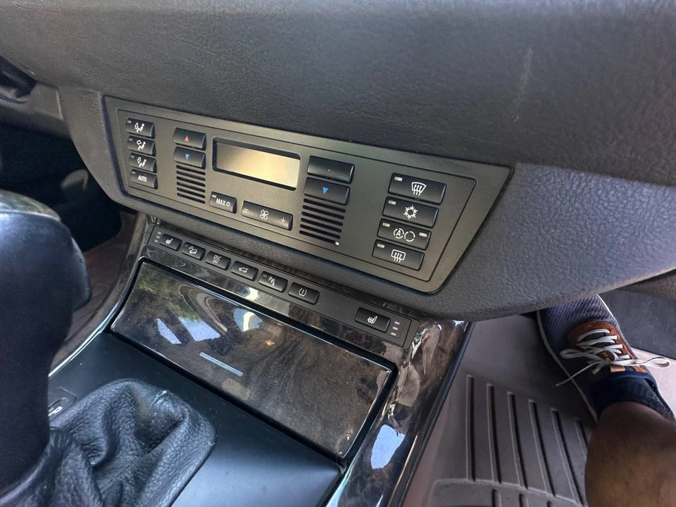 2014 BMW E53 X5 4.6is & 4.8is - Image 9 of 10
